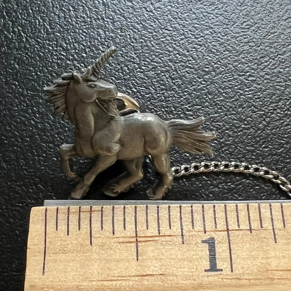 JJ Vintage Unicorn Lapel Pin Pewter Tie Tack Mythical Fantasy Horse‎ Collectible